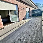 Wohnfreude Nms - Sehr Ruhige, Komplette 2024er Dhh -4 Sz -2 Baeder -nahe Zentrum Tatil Evi Neumünster