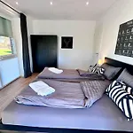 Tatil Evi Wohnfreude Nms - Sehr Ruhige, Komplette 2024er Dhh -4 Sz -2 Baeder -nahe Zentrum *