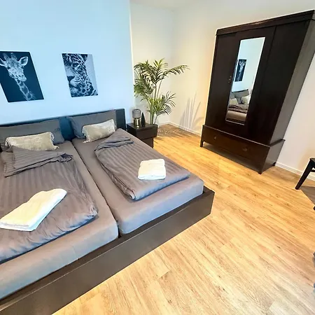 Prázdninový dům Wohnfreude Nms - Sehr Ruhige, Komplette 2024er Dhh -4 Sz -2 Baeder -nahe Zentrum *