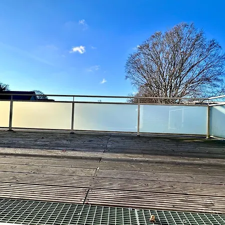 Wohnfreude Nms - Sehr Ruhige, Komplette 2024er Dhh -4 Sz -2 Baeder -nahe Zentrum Neumünster